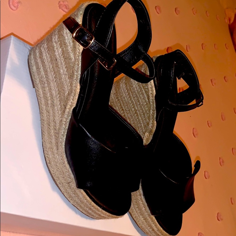 Wedge sandals